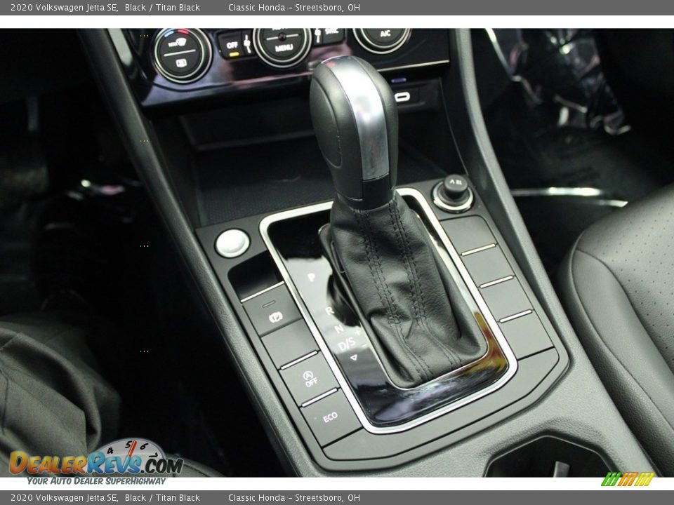 2020 Volkswagen Jetta SE Black / Titan Black Photo #34