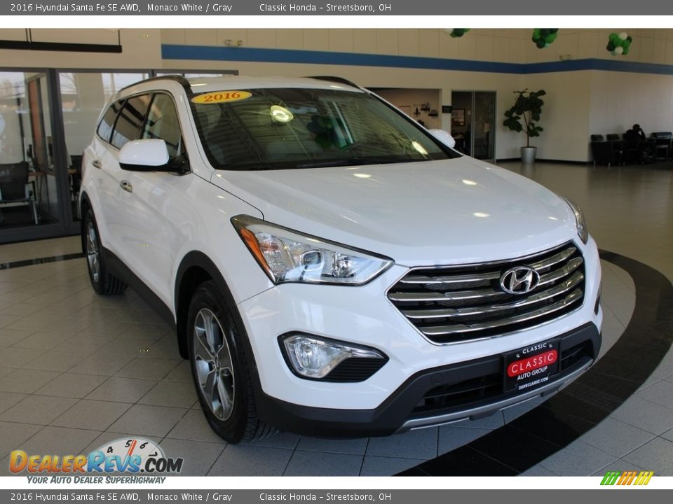 2016 Hyundai Santa Fe SE AWD Monaco White / Gray Photo #4