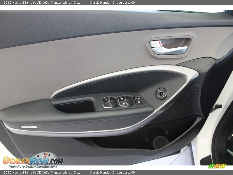 Door Panel of 2016 Hyundai Santa Fe SE AWD Photo #12