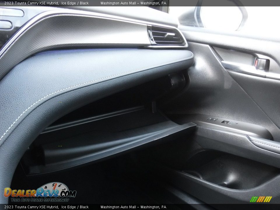 2023 Toyota Camry XSE Hybrid Ice Edge / Black Photo #29