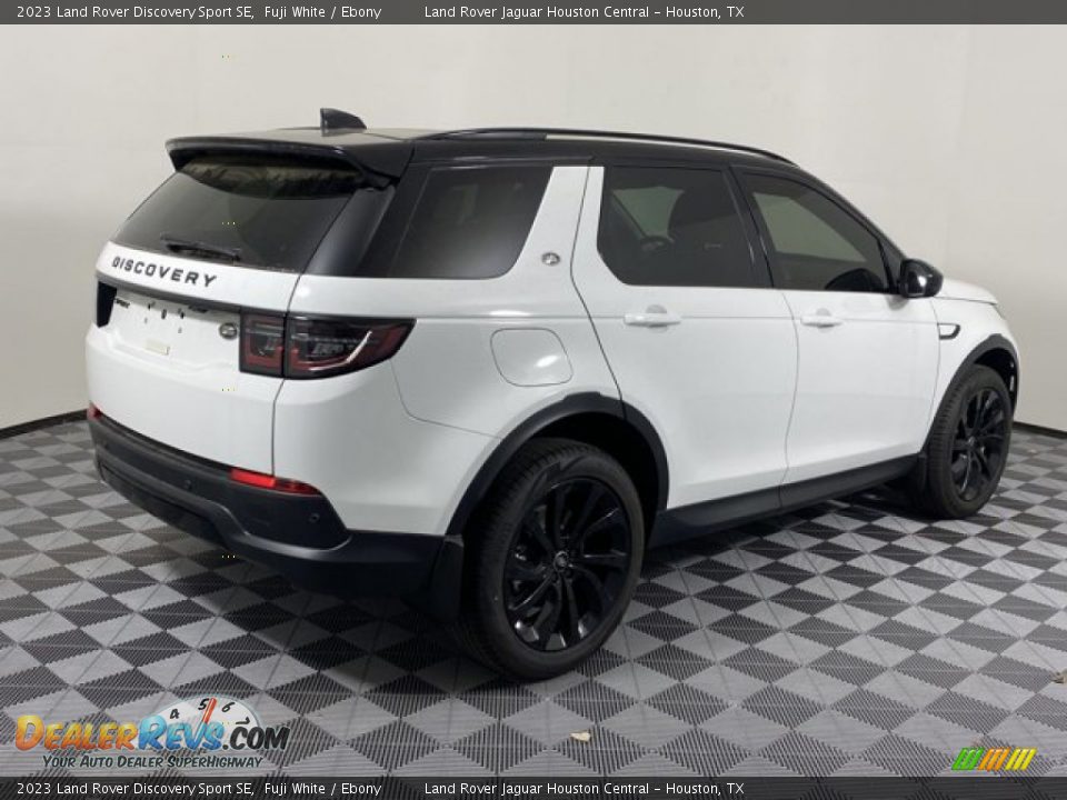 Fuji White 2023 Land Rover Discovery Sport SE Photo #2