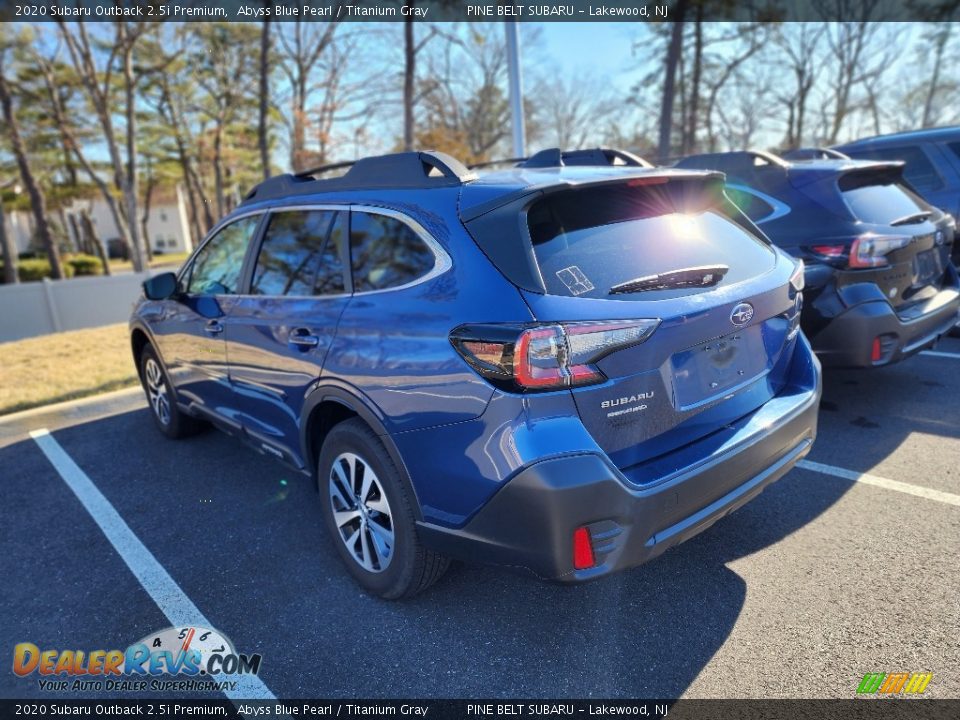 2020 Subaru Outback 2.5i Premium Abyss Blue Pearl / Titanium Gray Photo #8