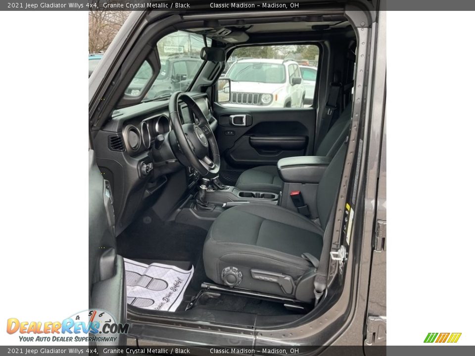 2021 Jeep Gladiator Willys 4x4 Granite Crystal Metallic / Black Photo #2