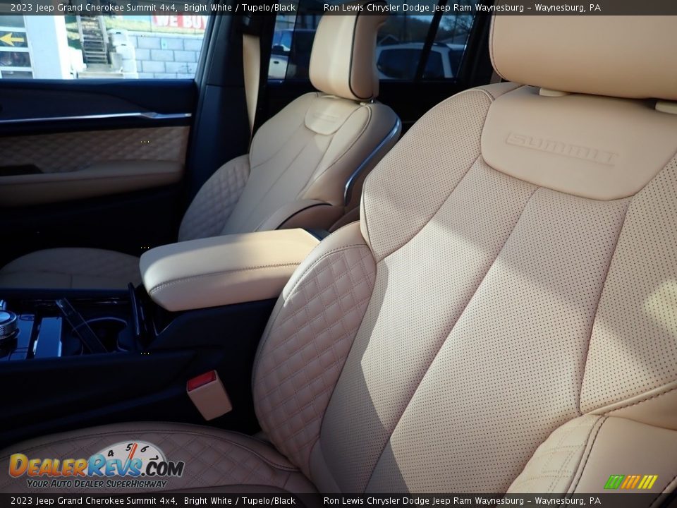 Front Seat of 2023 Jeep Grand Cherokee Summit 4x4 Photo #11