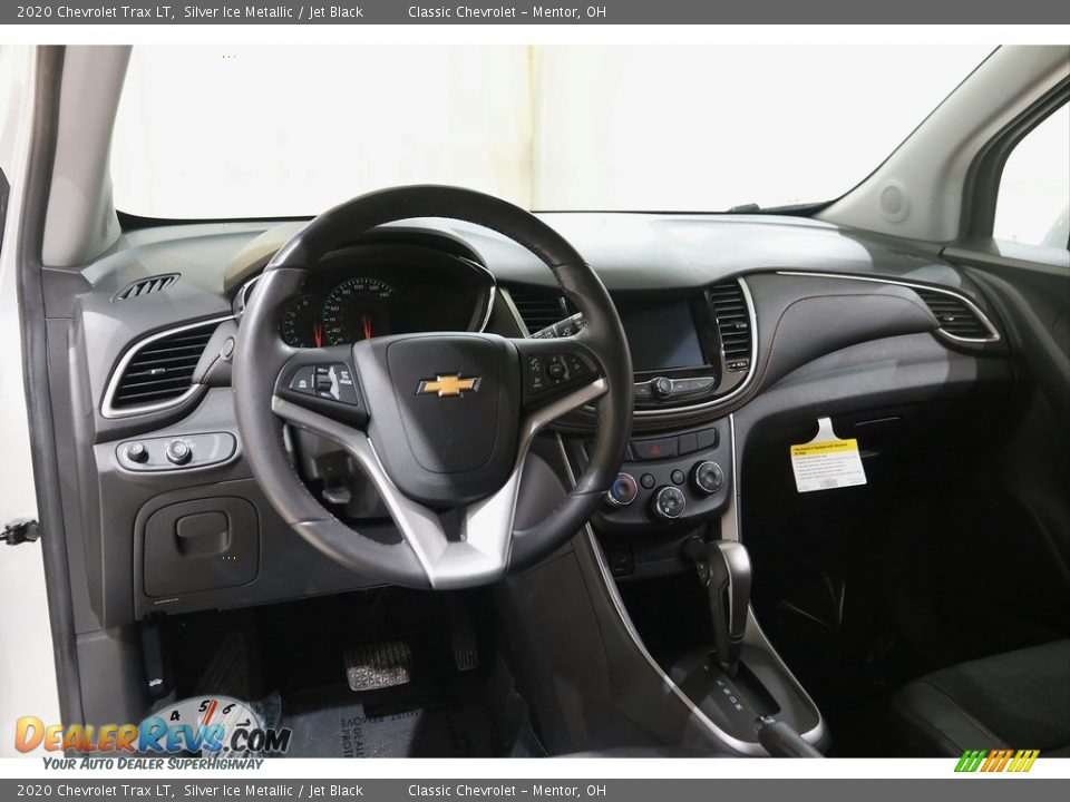 2020 Chevrolet Trax LT Silver Ice Metallic / Jet Black Photo #5