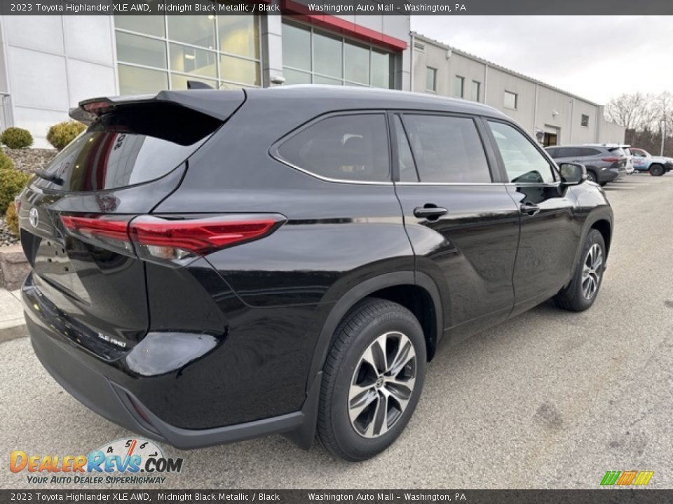 2023 Toyota Highlander XLE AWD Midnight Black Metallic / Black Photo #9