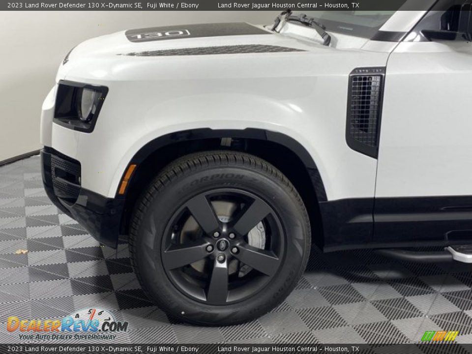 2023 Land Rover Defender 130 X-Dynamic SE Fuji White / Ebony Photo #9