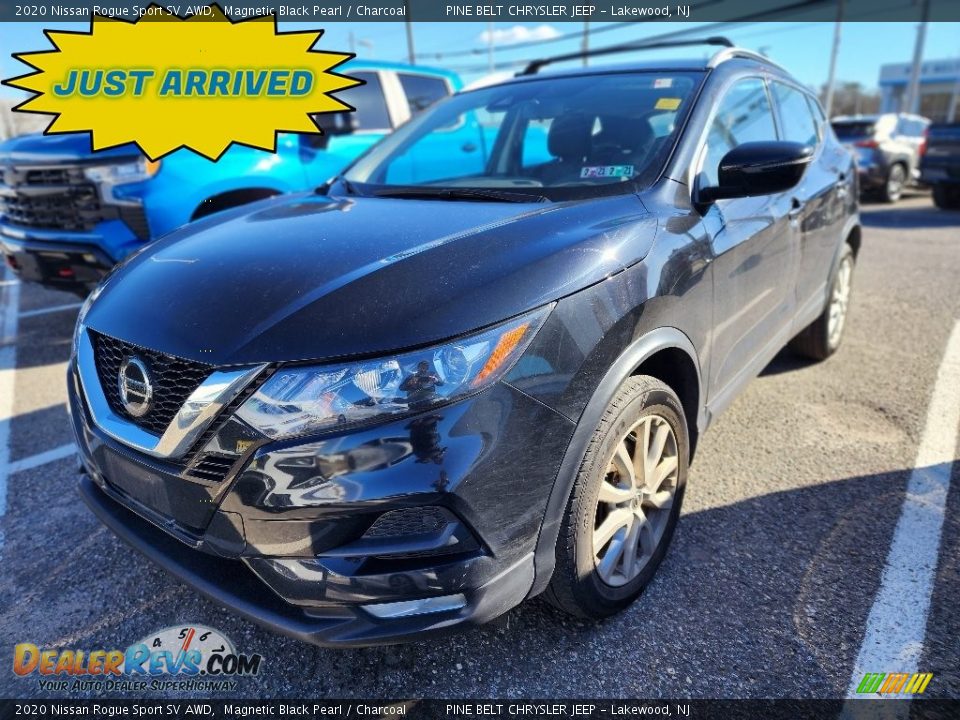2020 Nissan Rogue Sport SV AWD Magnetic Black Pearl / Charcoal Photo #1