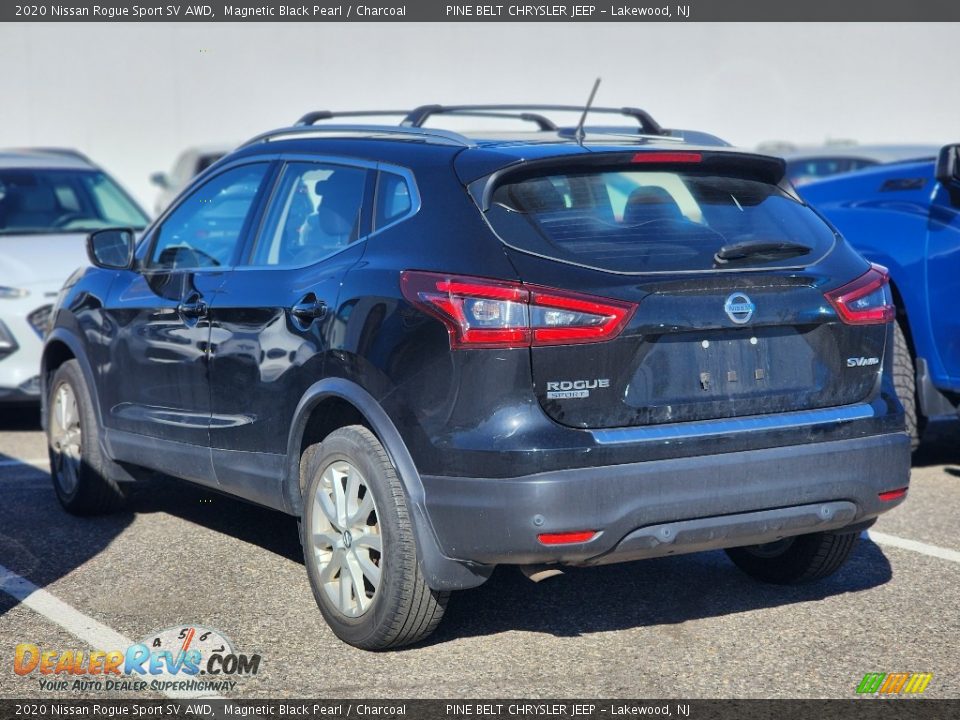 2020 Nissan Rogue Sport SV AWD Magnetic Black Pearl / Charcoal Photo #6