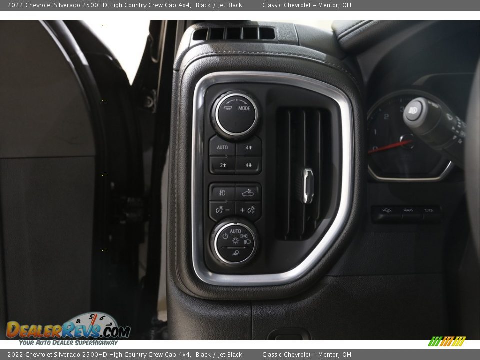 Controls of 2022 Chevrolet Silverado 2500HD High Country Crew Cab 4x4 Photo #6
