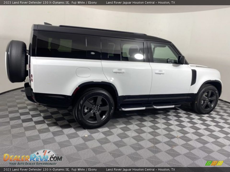 2023 Land Rover Defender 130 X-Dynamic SE Fuji White / Ebony Photo #11