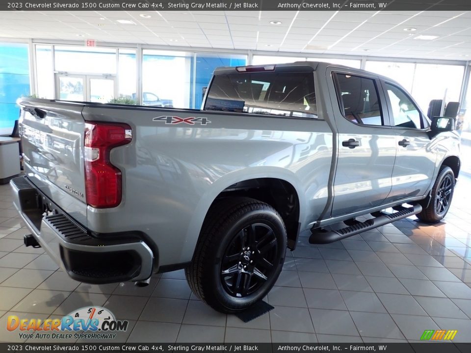 2023 Chevrolet Silverado 1500 Custom Crew Cab 4x4 Sterling Gray Metallic / Jet Black Photo #3