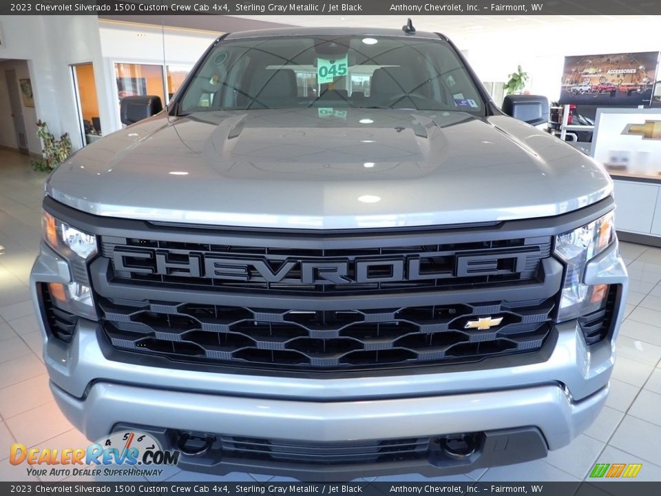 2023 Chevrolet Silverado 1500 Custom Crew Cab 4x4 Sterling Gray Metallic / Jet Black Photo #8