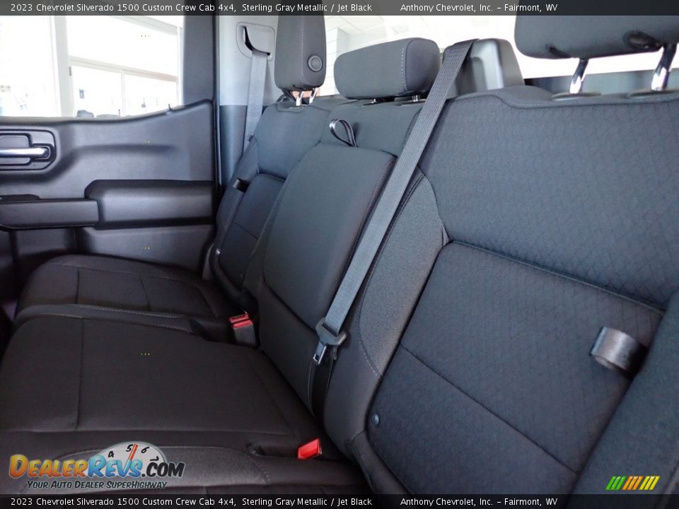 2023 Chevrolet Silverado 1500 Custom Crew Cab 4x4 Sterling Gray Metallic / Jet Black Photo #11