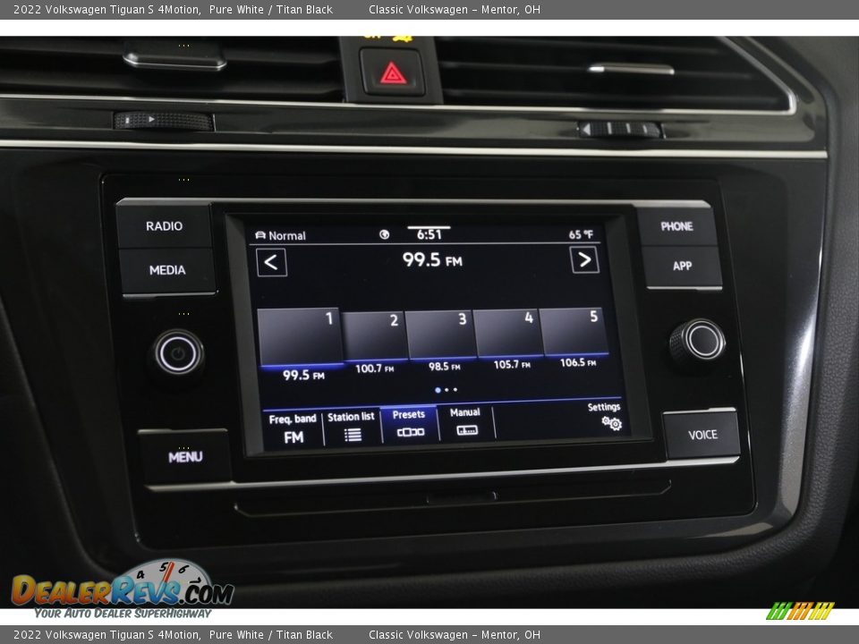 Audio System of 2022 Volkswagen Tiguan S 4Motion Photo #10
