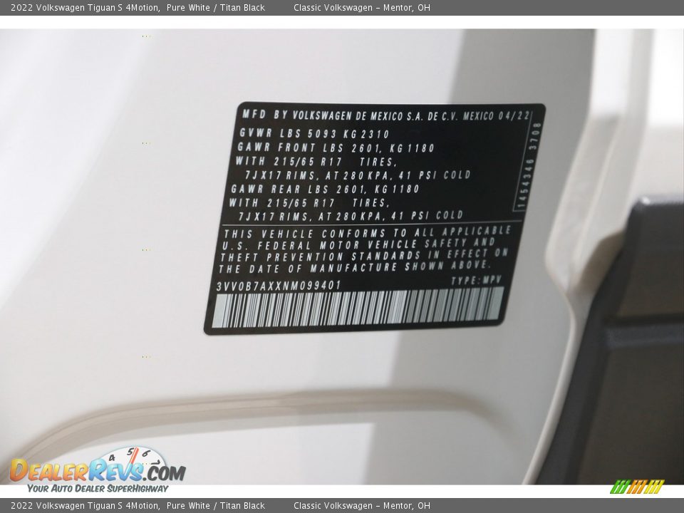 2022 Volkswagen Tiguan S 4Motion Pure White / Titan Black Photo #21