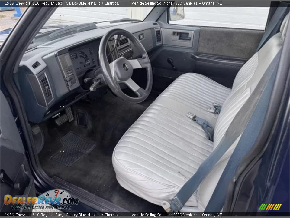 Charcoal Interior - 1989 Chevrolet S10 Regular Cab Photo #4