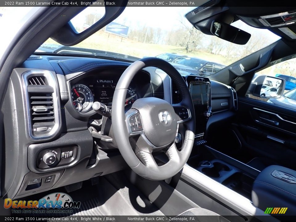 2022 Ram 1500 Laramie Crew Cab 4x4 Bright White / Black Photo #29