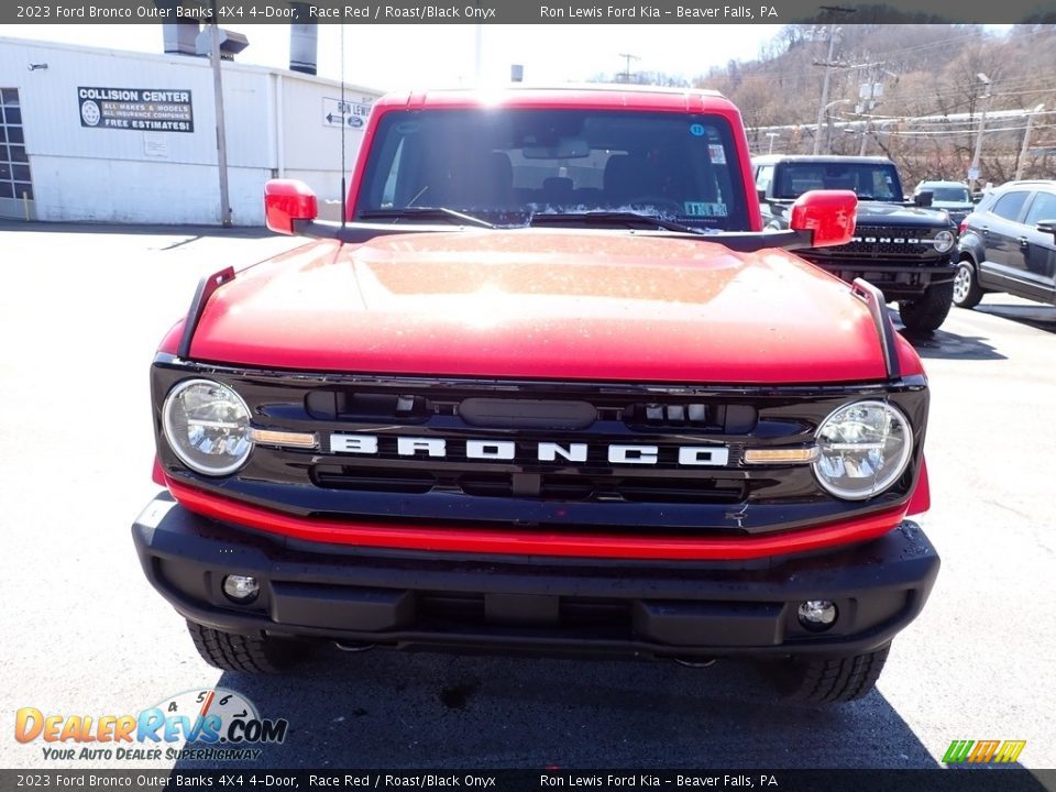 2023 Ford Bronco Outer Banks 4X4 4-Door Race Red / Roast/Black Onyx Photo #3