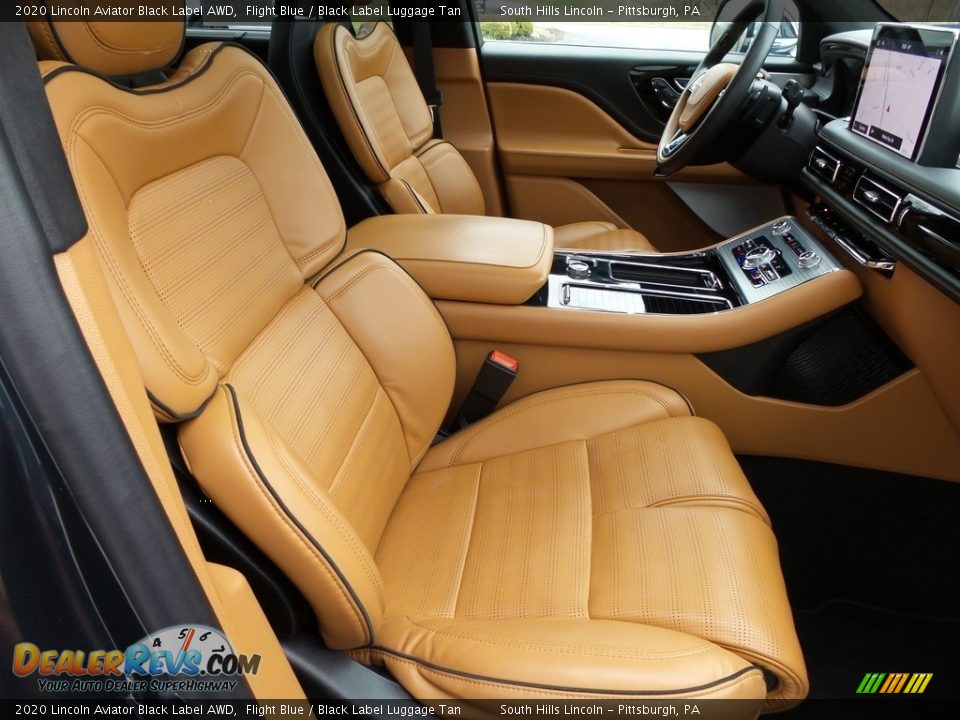 Front Seat of 2020 Lincoln Aviator Black Label AWD Photo #11