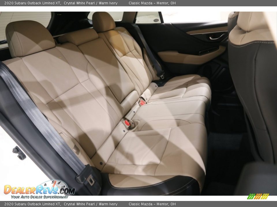 2020 Subaru Outback Limited XT Crystal White Pearl / Warm Ivory Photo #17