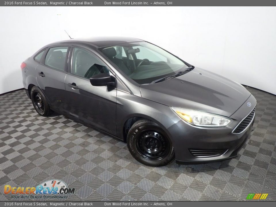 2016 Ford Focus S Sedan Magnetic / Charcoal Black Photo #3