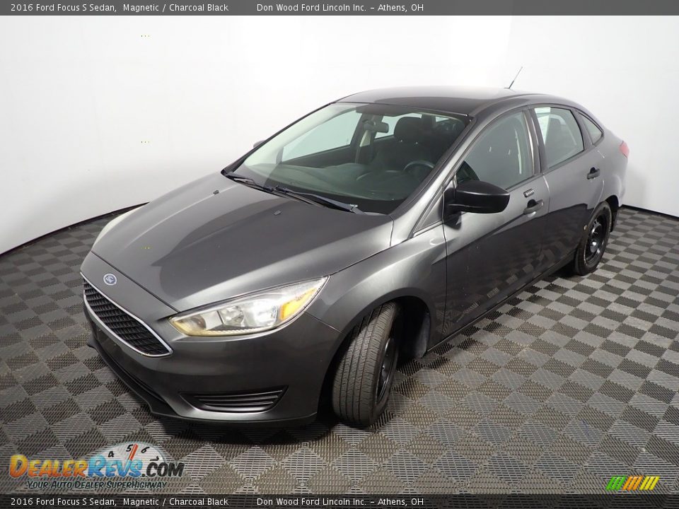 2016 Ford Focus S Sedan Magnetic / Charcoal Black Photo #9