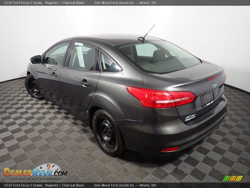 2016 Ford Focus S Sedan Magnetic / Charcoal Black Photo #12