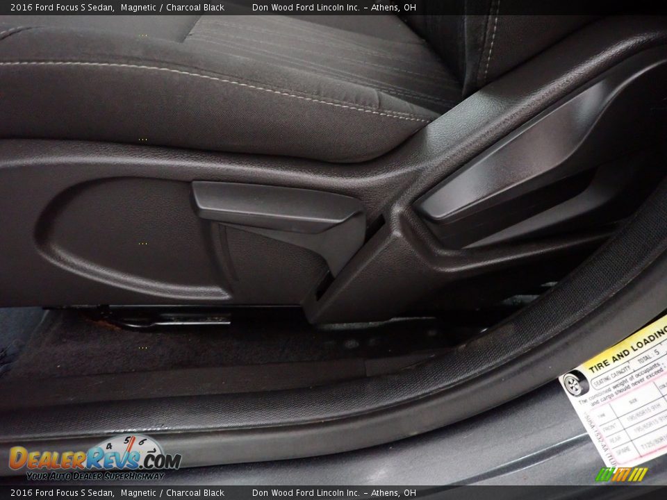 2016 Ford Focus S Sedan Magnetic / Charcoal Black Photo #21