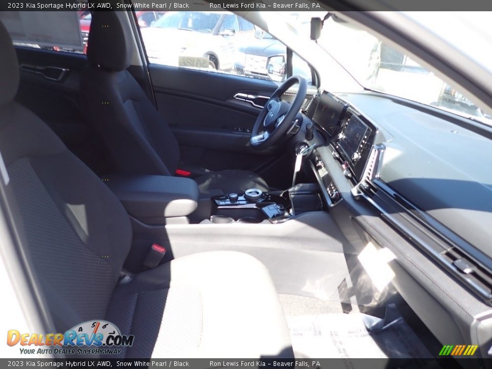2023 Kia Sportage Hybrid LX AWD Snow White Pearl / Black Photo #11
