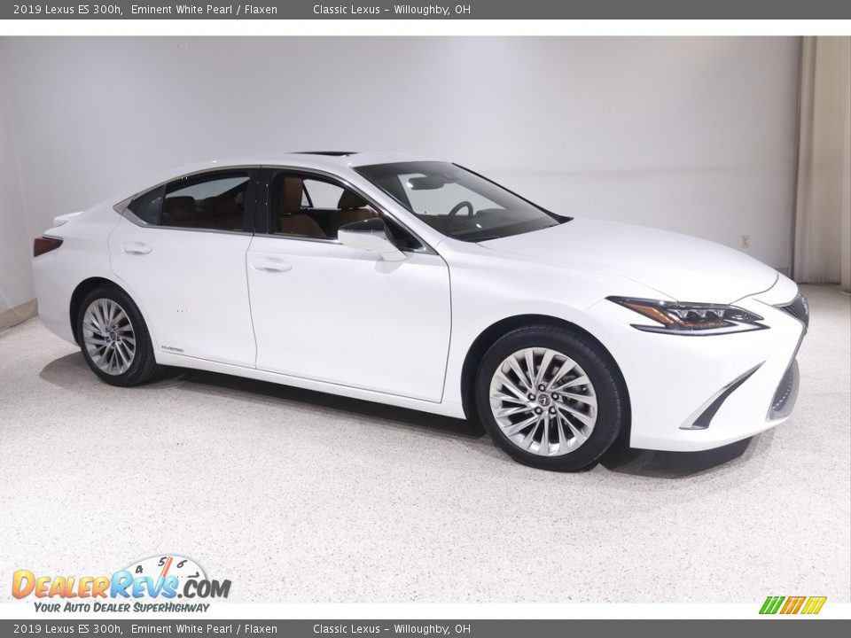 Eminent White Pearl 2019 Lexus ES 300h Photo #1