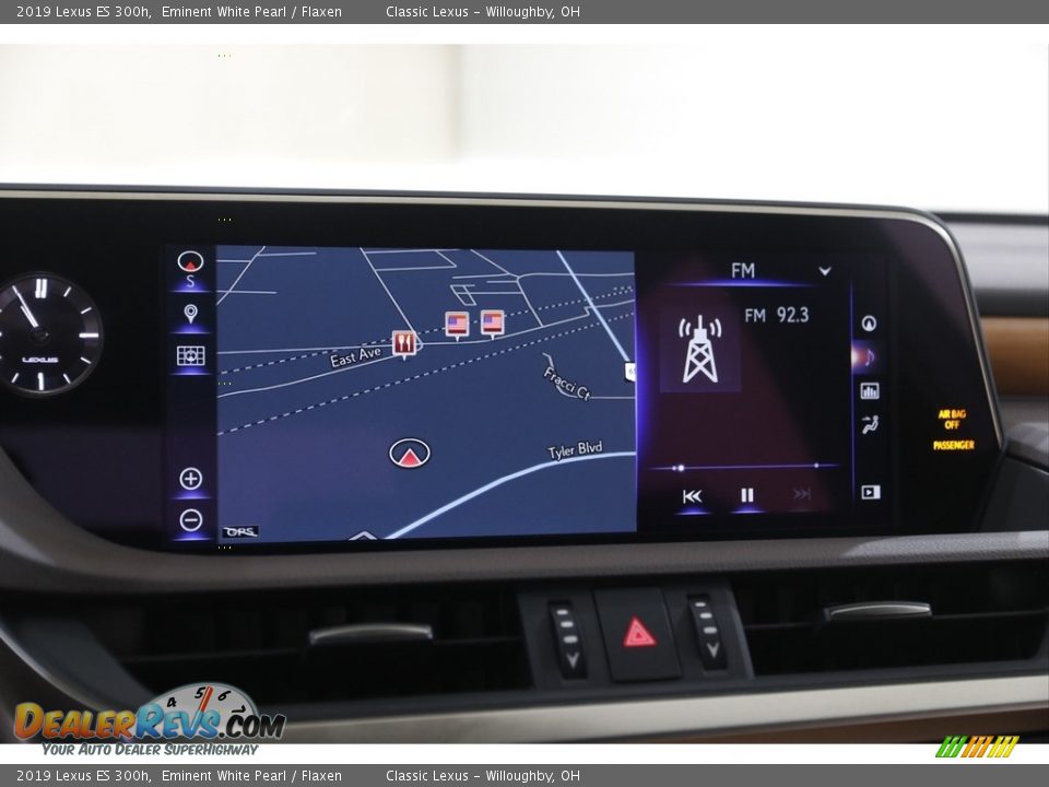 Navigation of 2019 Lexus ES 300h Photo #10