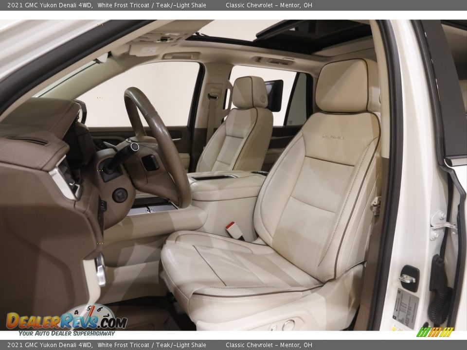 Teak/­Light Shale Interior - 2021 GMC Yukon Denali 4WD Photo #5