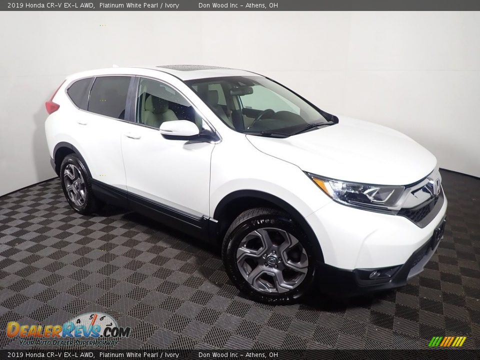 Front 3/4 View of 2019 Honda CR-V EX-L AWD Photo #4