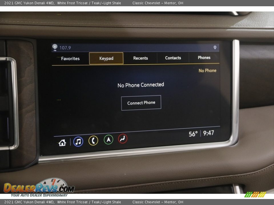 Controls of 2021 GMC Yukon Denali 4WD Photo #12