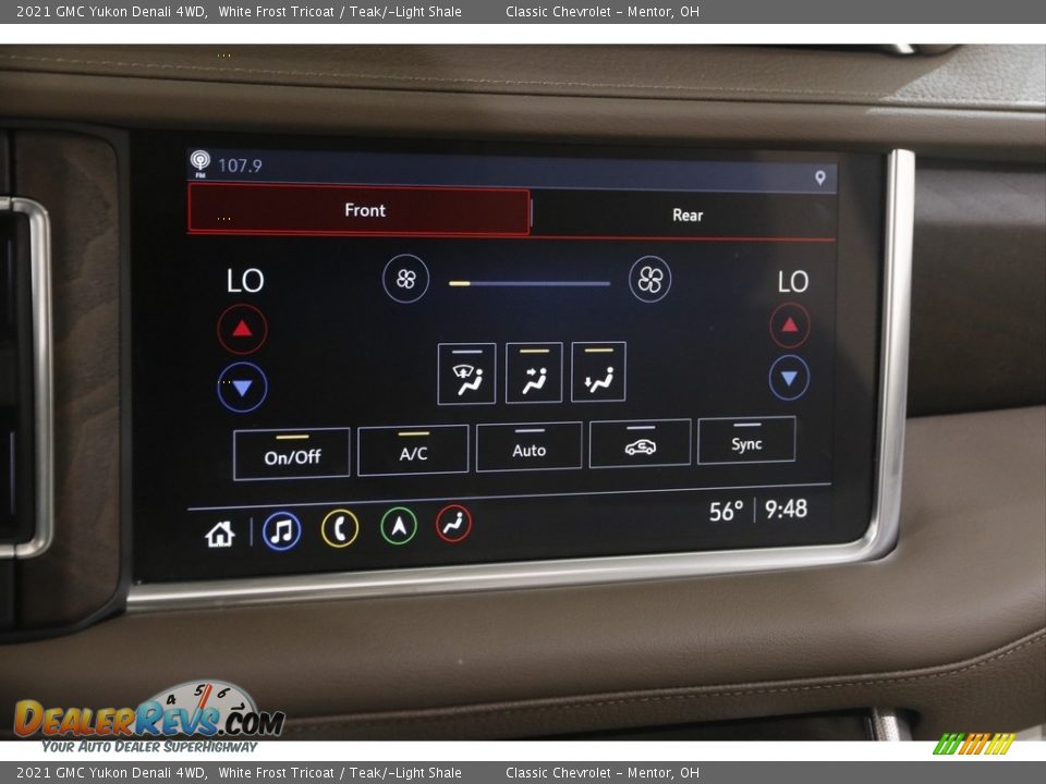 Controls of 2021 GMC Yukon Denali 4WD Photo #14