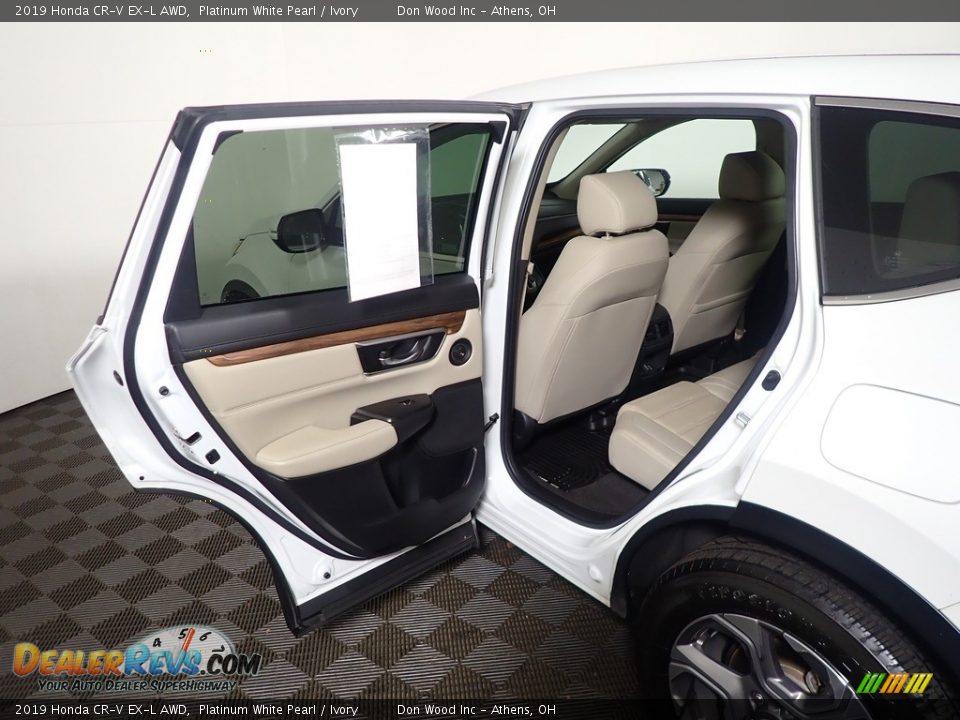2019 Honda CR-V EX-L AWD Platinum White Pearl / Ivory Photo #32