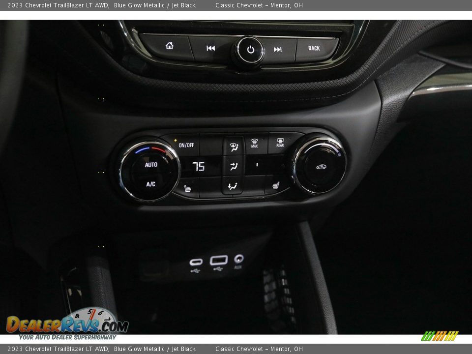 Controls of 2023 Chevrolet TrailBlazer LT AWD Photo #14