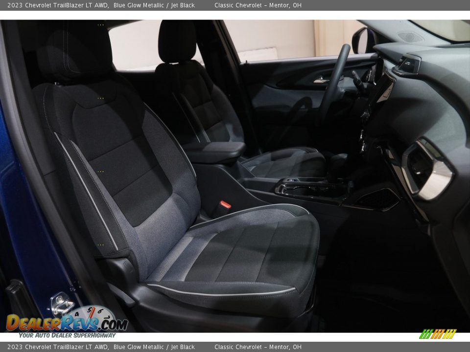 Front Seat of 2023 Chevrolet TrailBlazer LT AWD Photo #18
