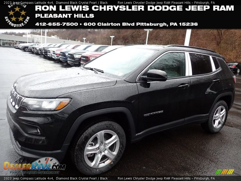 2023 Jeep Compass Latitude 4x4 Diamond Black Crystal Pearl / Black Photo #1