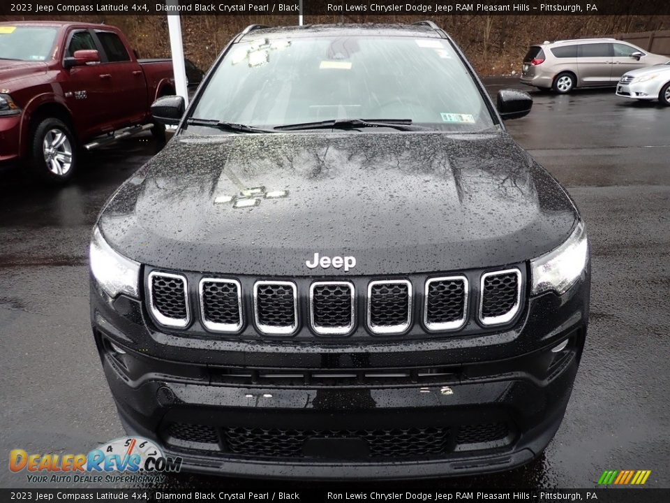 2023 Jeep Compass Latitude 4x4 Diamond Black Crystal Pearl / Black Photo #9