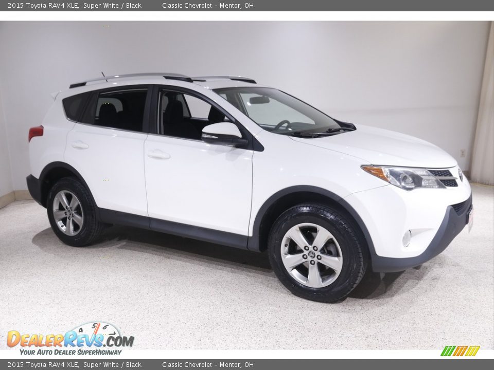 2015 Toyota RAV4 XLE Super White / Black Photo #1