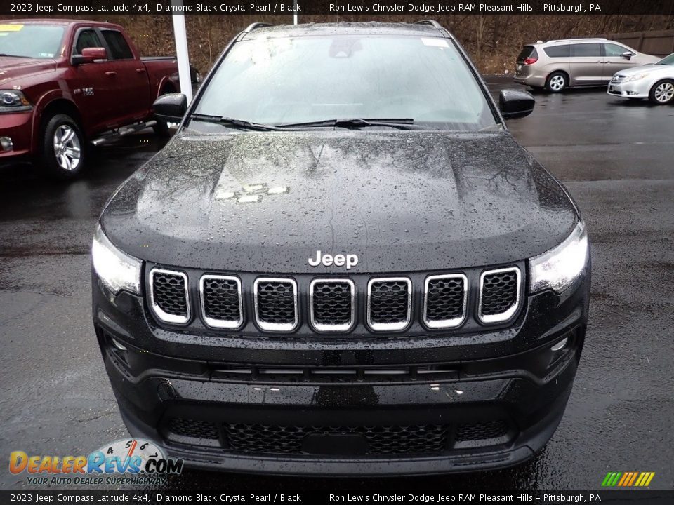 2023 Jeep Compass Latitude 4x4 Diamond Black Crystal Pearl / Black Photo #9