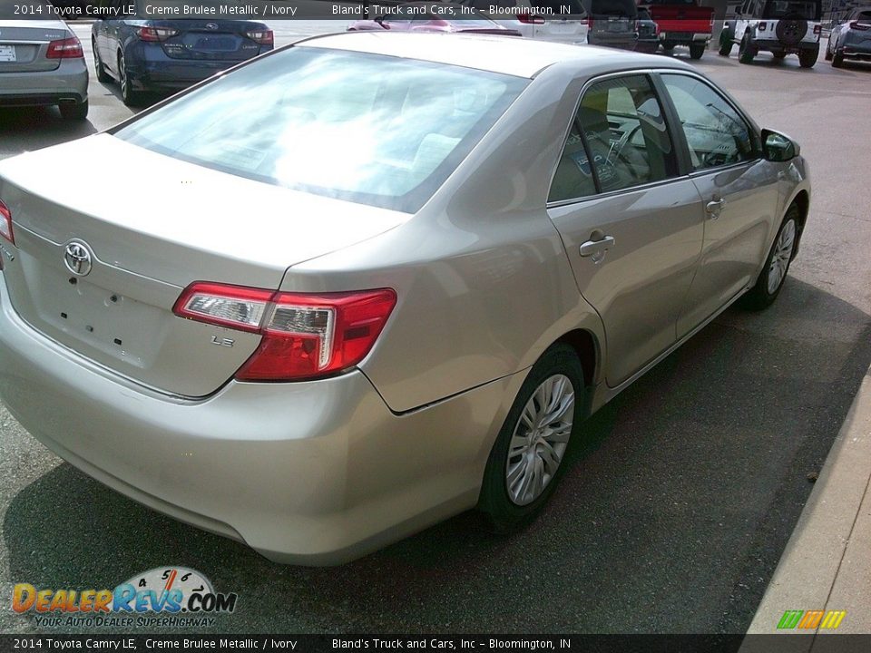 2014 Toyota Camry LE Creme Brulee Metallic / Ivory Photo #4