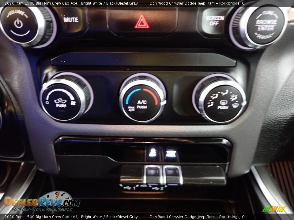 2020 Ram 1500 Big Horn Crew Cab 4x4 Bright White / Black/Diesel Gray Photo #19