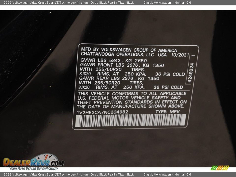 2022 Volkswagen Atlas Cross Sport SE Technology 4Motion Deep Black Pearl / Titan Black Photo #21