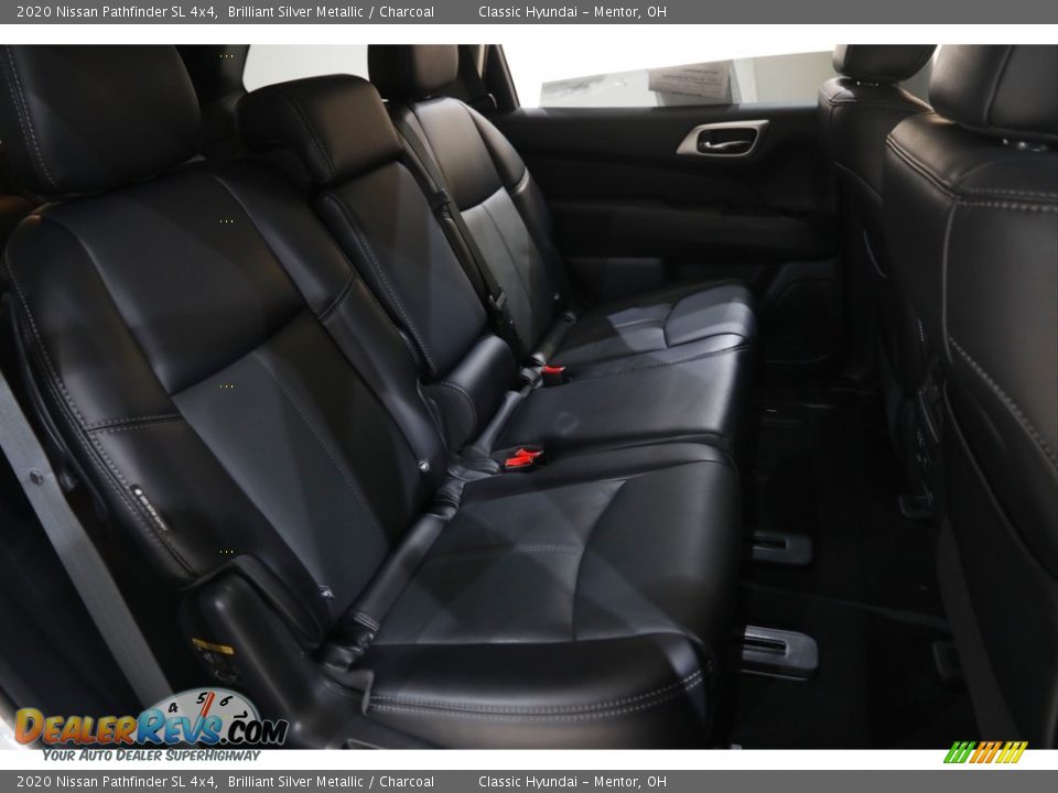 2020 Nissan Pathfinder SL 4x4 Brilliant Silver Metallic / Charcoal Photo #19