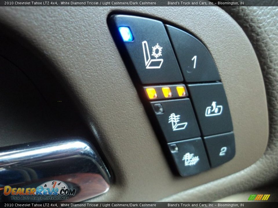 2010 Chevrolet Tahoe LTZ 4x4 White Diamond Tricoat / Light Cashmere/Dark Cashmere Photo #15