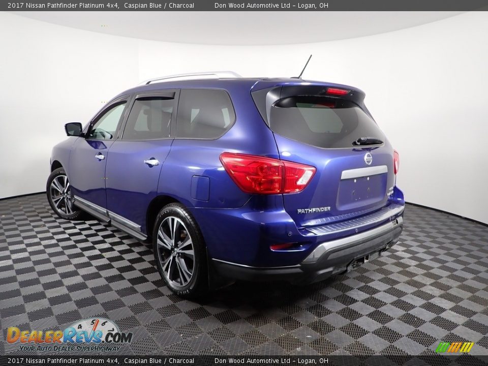 2017 Nissan Pathfinder Platinum 4x4 Caspian Blue / Charcoal Photo #11