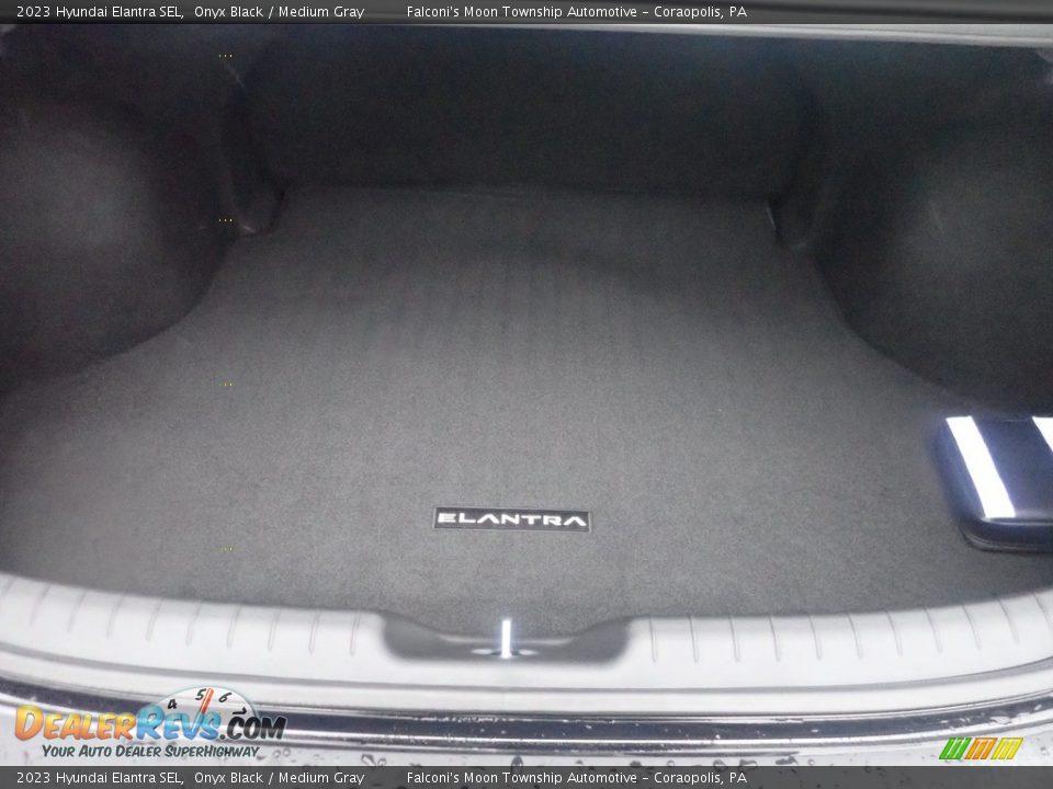 2023 Hyundai Elantra SEL Onyx Black / Medium Gray Photo #4